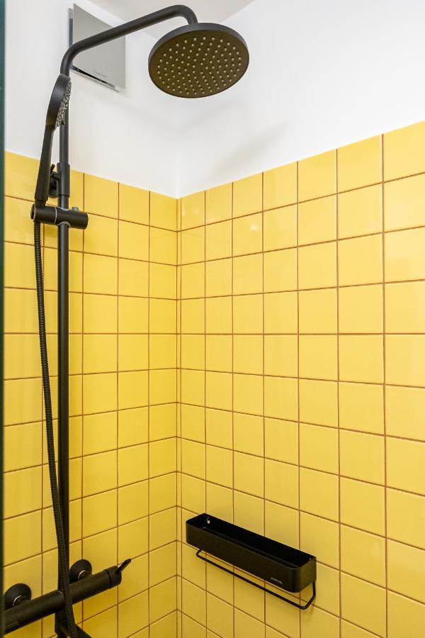 Elegant Studio In The Heart Of The Town Boekarest Buitenkant foto
