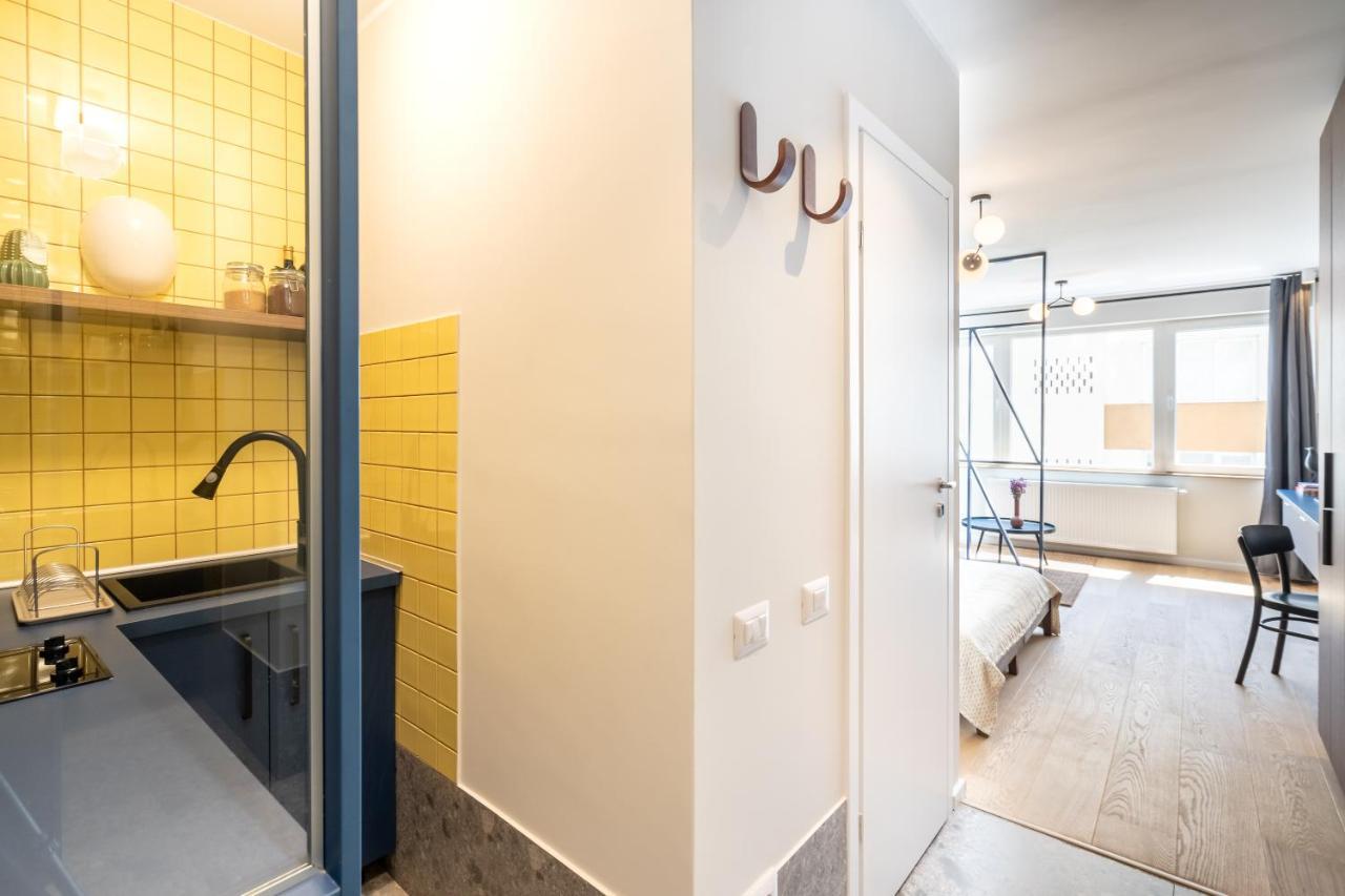 Elegant Studio In The Heart Of The Town Boekarest Buitenkant foto