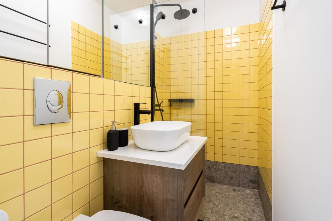 Elegant Studio In The Heart Of The Town Boekarest Buitenkant foto
